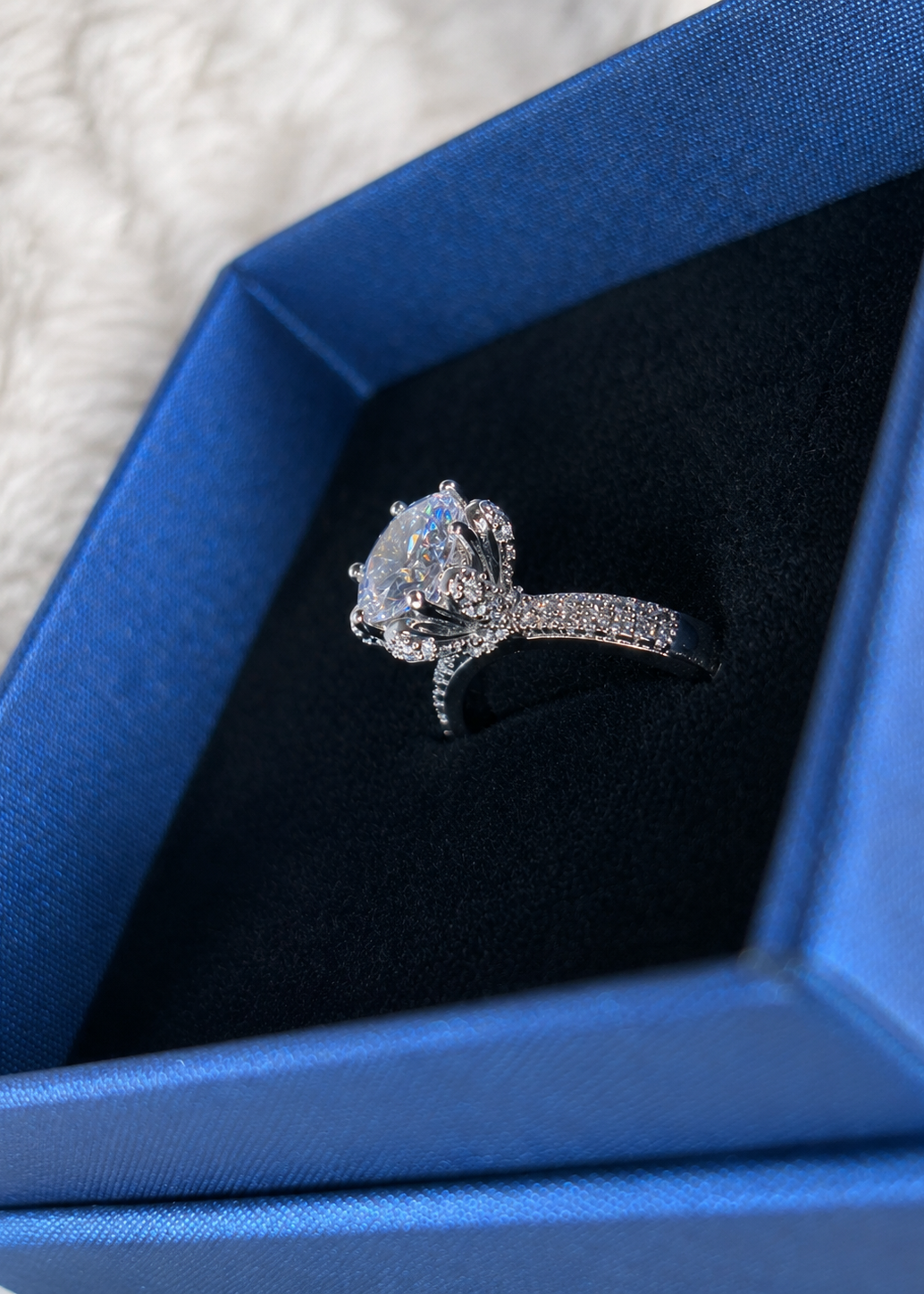 Elegant Morganite Ring with VVS1 Laboratory-Grown Diamond