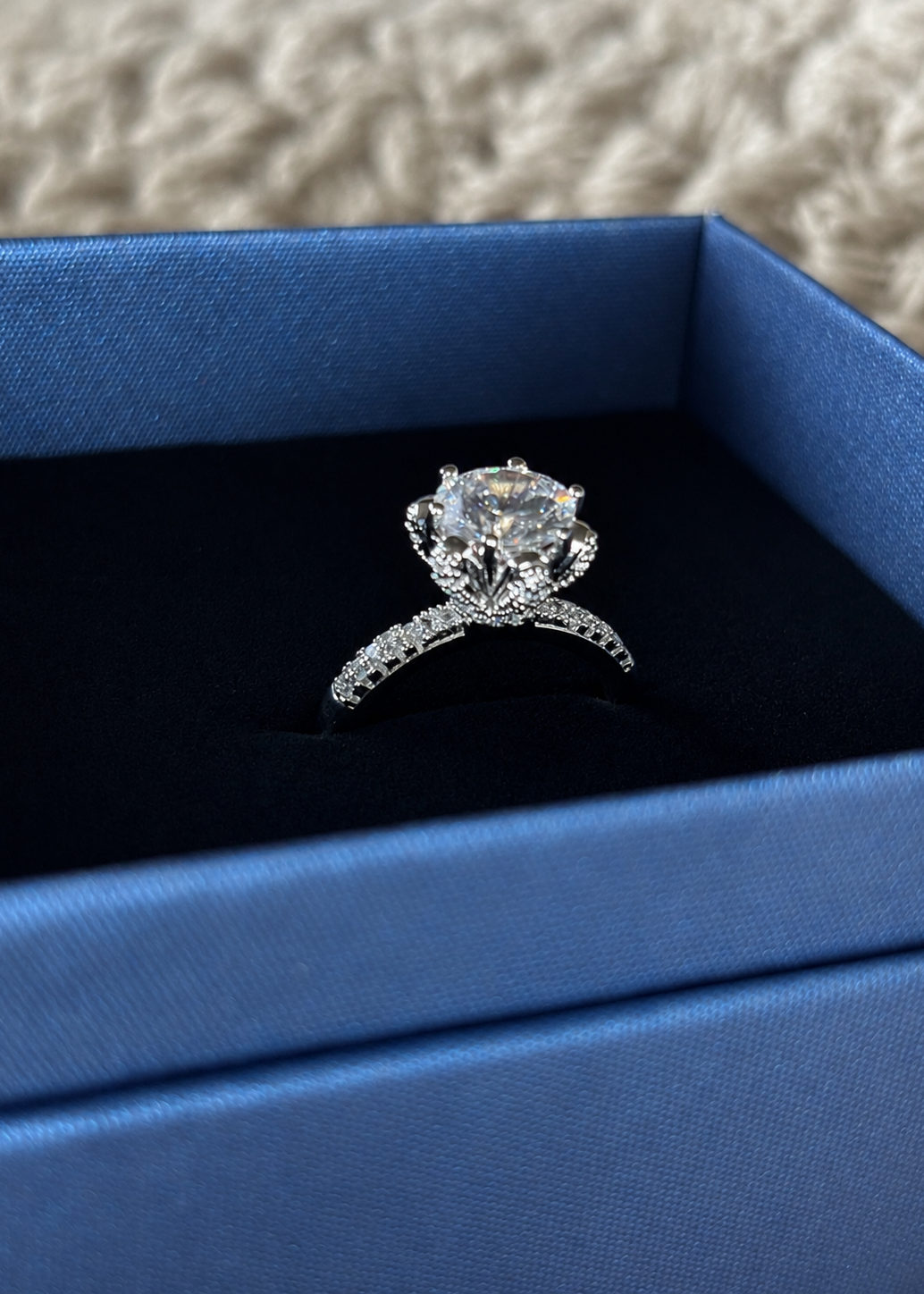 Elegant Morganite Ring with VVS1 Laboratory-Grown Diamond