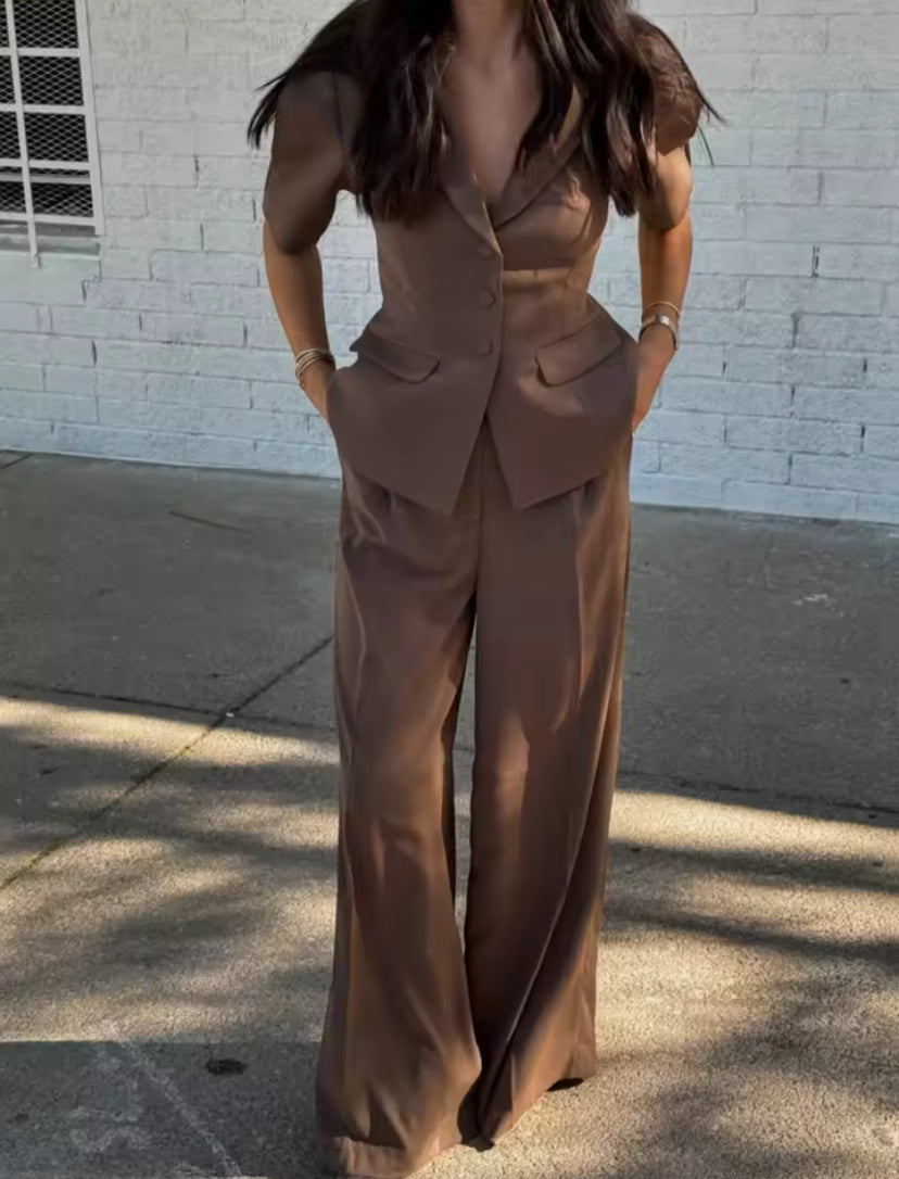 Minimalist V-Neck Short Sleeve Blazer & Straight Leg Trousers Set – Women's 2-Piece Suit